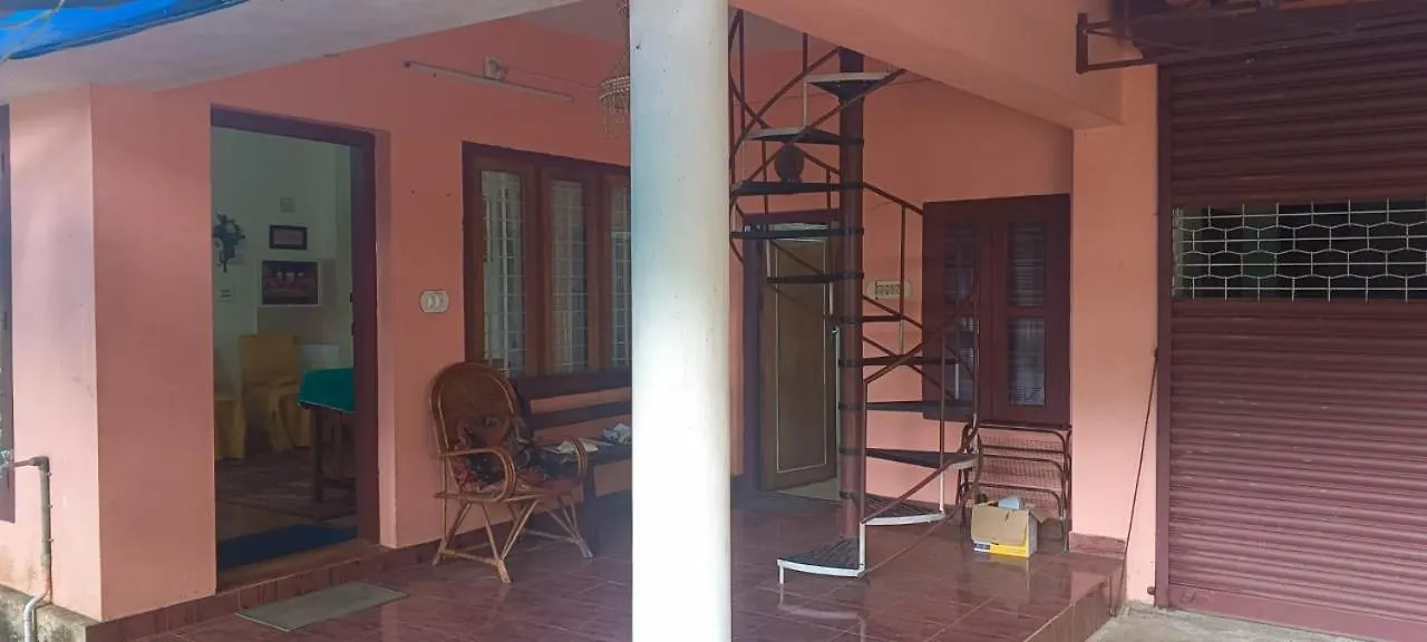 East West Farm Homestay Munnar 0*,  Hindistan