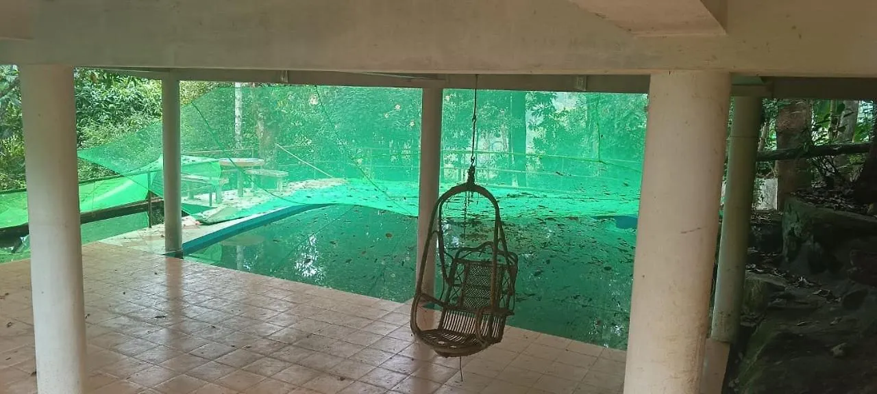 East West Farm Homestay Munnar Daire