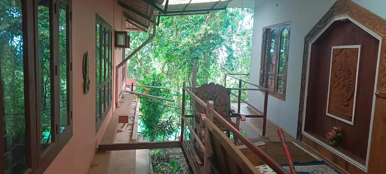East West Farm Homestay Munnar 0*,