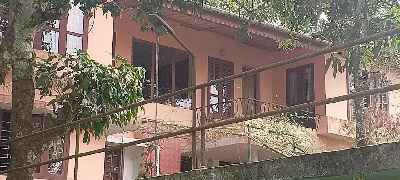 East West Farm Homestay Munnar